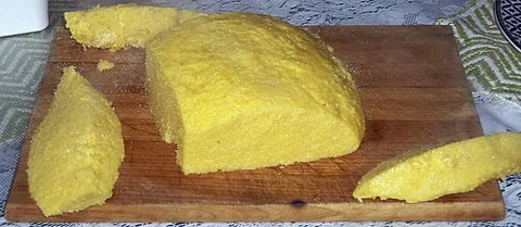 mamaliga: a maize porridge originating in Romania