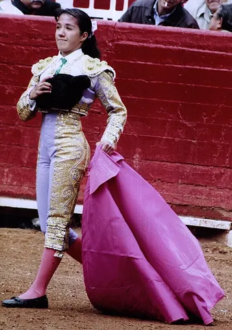 matadora: a female matador