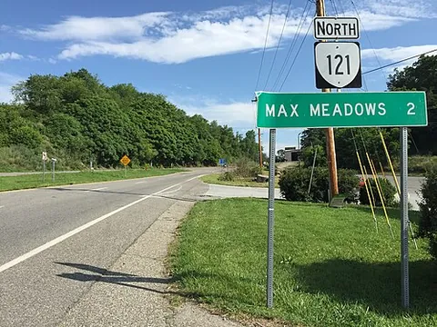 max meadows: a census-designated place in Wythe County, Virginia, United States