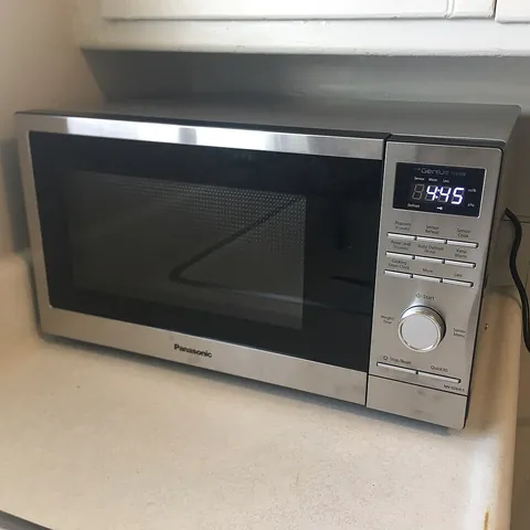 microwave oven: an oven that uses microwave-frequency energy to heat food or other items placed within it