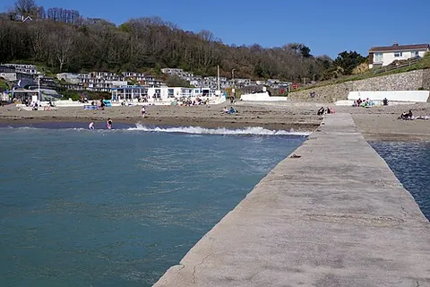millendreath: a coastal hamlet in St Martin-by-Looe parish, Cornwall, England (OS grid ref SX2654)