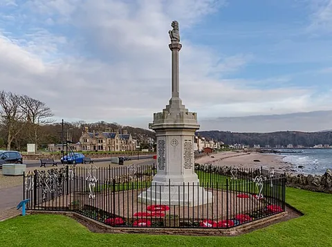 millport: a town on Great Cumbrae Island, North Ayrshire council area, Scotland (OS grid ref NS1655)