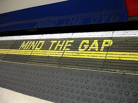 mind the gap: be careful of the gap between the vehicle and the adjacent platform, while boarding or alighting