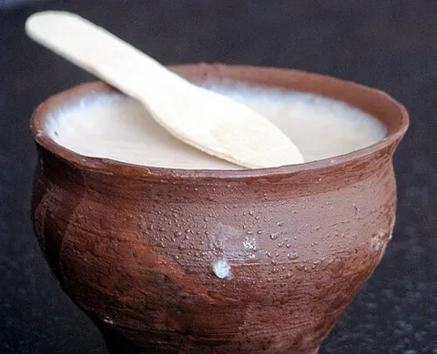 mishti doi: a fermented sweet dahi popular in Bangladesh and India