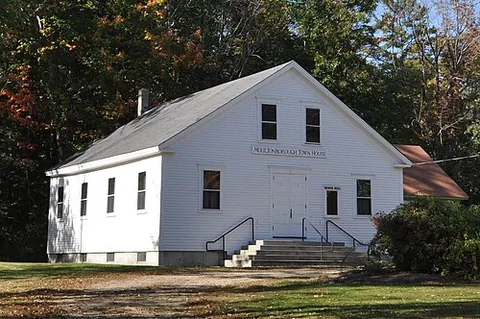 moultonborough: a town in Carroll County, New Hampshire, United States