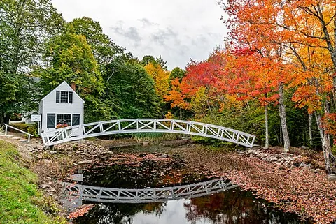 mount desert: a town on Mount Desert Island, Hancock County, Maine, United States