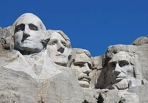 mount rushmore: a famous mountain in the Black Hills of South Dakota with the heads of four US presidents carved...