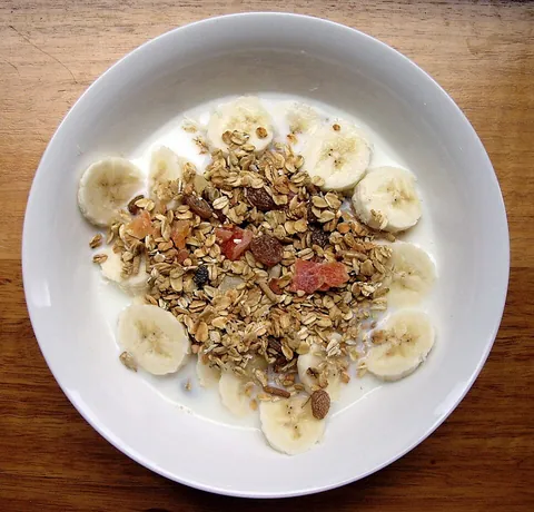muesli: a breakfast dish based on uncooked rolled oats and fruit
