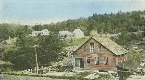 munsonville: a community in the town of Nelson, Cheshire County, New Hampshire, United States