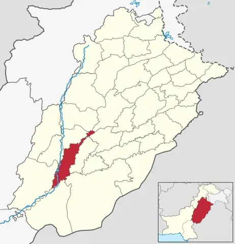 muzaffargarh: one of the four districts in the Dera Ghazi Khan Division of Punjab in Pakistan