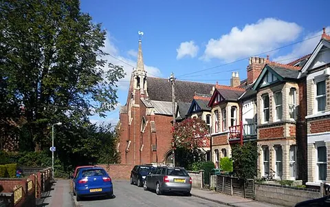 new hinksey: a suburb of Oxford, Oxfordshire, England, south of the city centre (OS grid ref SP5104)