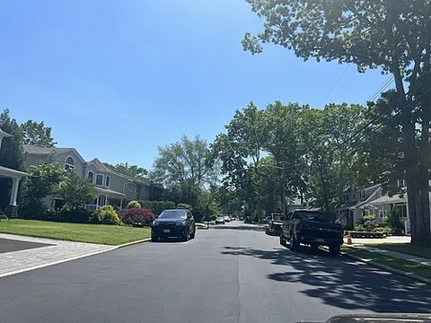 north merrick: a hamlet and census-designated place in the town of Hempstead, Nassau County, New York, United...