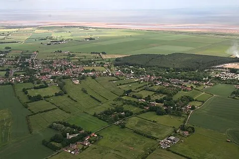 north somercotes: a coastal village and civil parish in East Lindsey district, Lincolnshire, England (OS grid ref...