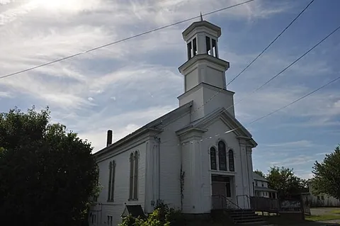 north vassalboro: a village in the town of Vassalboro, Kennebec County, Maine, United States