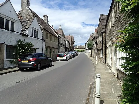 norton st philip: a village and civil parish in Somerset, England, previously in Mendip district (OS grid ref ST7755)