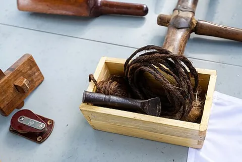oakum: coarse fibres separated by hackling from flax or hemp when preparing the latter for spinning