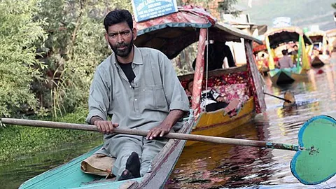 oarsman: a person who rows a boat, either alone or with others
