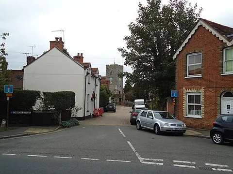old woking: a village in Woking borough, Surrey, England (OS grid ref TQ0257)