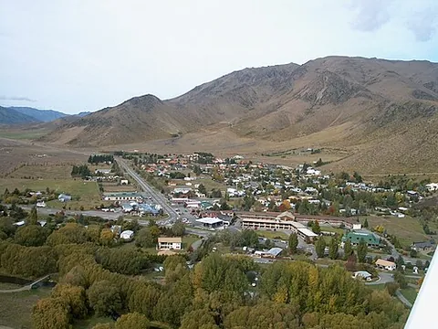 omarama: a town in Waitaki district, Canterbury, South Island, New Zealand