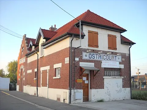 ostricourt: a commune in Nord department, Hauts-de-France, France