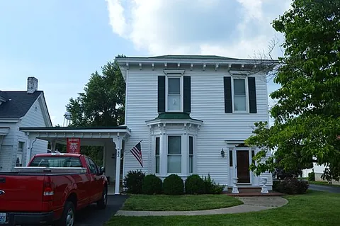 owingsville: a home rule city, the county seat of Bath County, Kentucky, United States