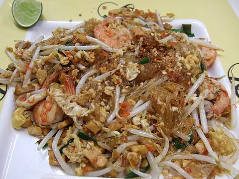 pad woon sen: a stir-fired Thai dish made with glass noodles, tofu or meat, egg, cabbage, and carrot