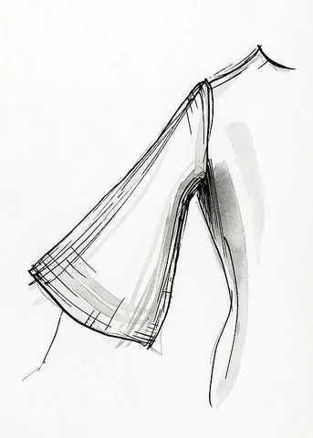 pagoda sleeve: a funnel-shaped sleeve arranged to show the sleeve lining and an inner sleeve