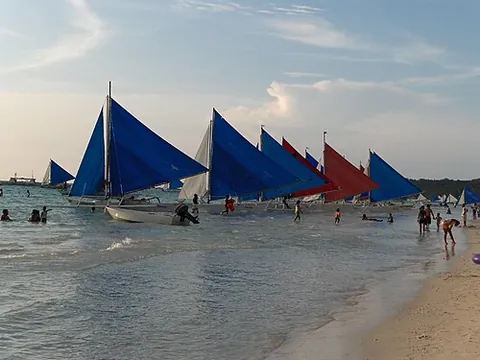 parao: a sailing vessel found in the waters of the Philippines, similar to a proa