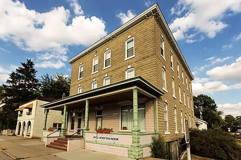pardeeville: a village in Columbia County, Wisconsin, United States