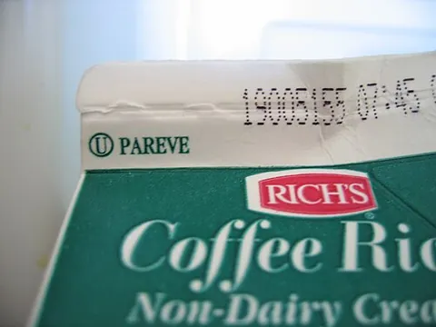 pareve: of food: that has no meat or milk in any form as an ingredient