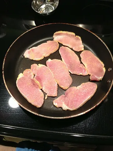 peameal bacon: back bacon that has been brined and coated with fine cornmeal or with a meal made of ground, dried...