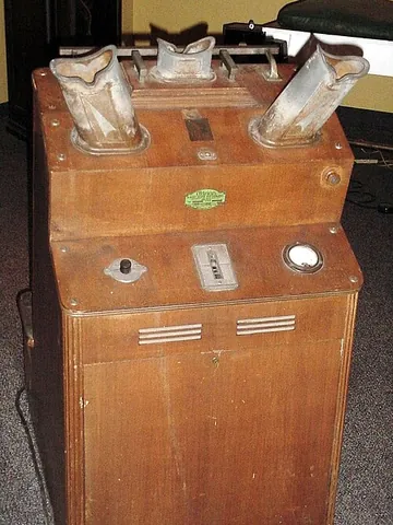 pedoscope: a fluoroscope formerly used in shoe shops to aid in the fitting of shoes, especially to children;...