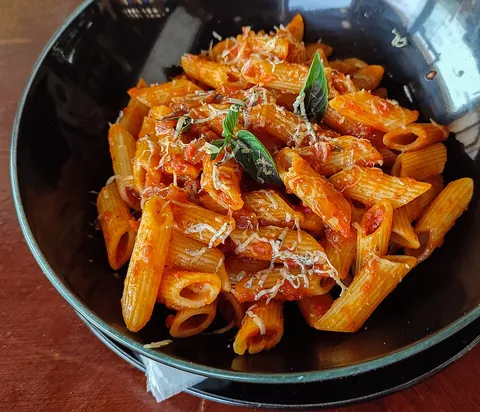 penne: a type of short, diagonally cut pasta