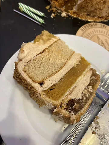 piecaken: a pie baked inside a cake