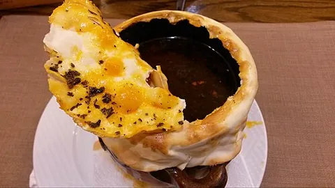 piti: an Azerbaijani soup made with mutton and vegetables in individual crocks with a glazed interior