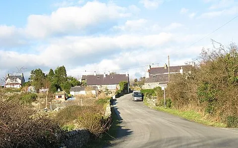 pont-rhythallt: a hamlet in Llanddeiniolen community, Gwynedd, Wales (OS grid ref SH5463)