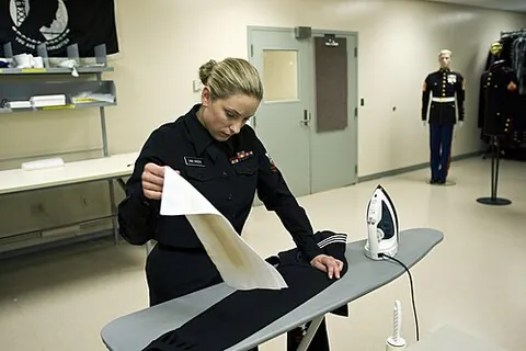 pressing cloth: a cloth used to protect textiles from forming a shine when ironed