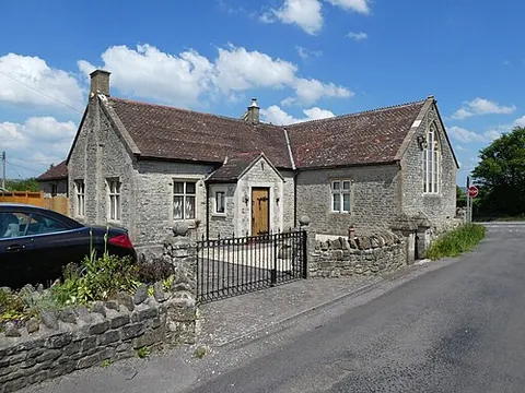 pylle: a civil parish and small village in Somerset, England, previously in Mendip district (OS grid ref...