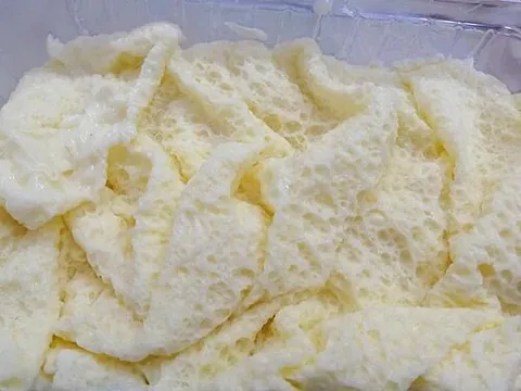 qishta: a coagulated milk product prepared from heated fresh milk, found in southern Mediterranean cuisines