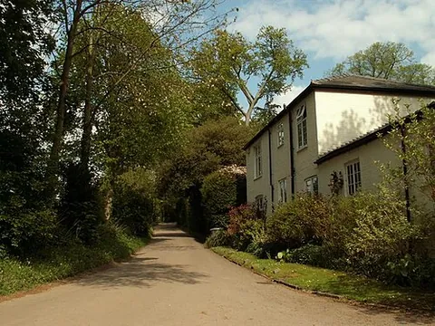 radwell: a hamlet in Felmersham civil parish, Bedford borough, Bedfordshire, England (OS grid ref TL0057)
