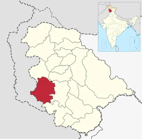 rajouri district: one of the districts in the Jammu Division of Jammu and Kashmir in India