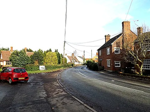 raydon: a village and civil parish in Babergh district, Suffolk, England (OS grid ref TM0538)