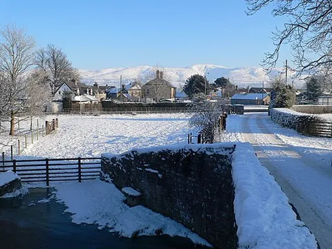 rhewl: a village in Llanynys community, Denbighshire, Wales (OS grid ref SJ1060)