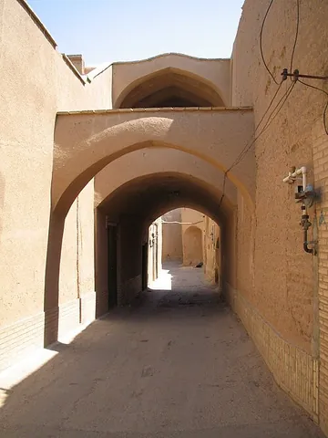 sabat: a roofing structure with the street beneath it in Mediterranean and Middle Eastern architecture,...