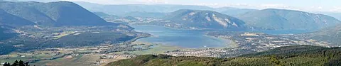 salmon arm: a city, headquarters of Columbia-Shuswap Regional District, British Columbia, Canada