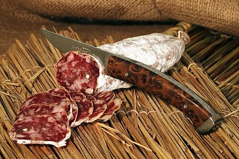 saucisson: a saucisse