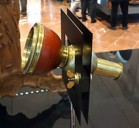 scioptic ball: a universal joint allowing an optical instrument mounted on a ball to be swiveled to point anywhere...