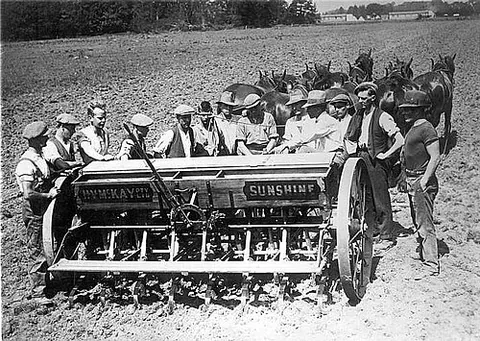 seed drill: a type of sowing machine