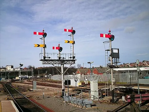 semaphore signal: any signal sent by semaphore
