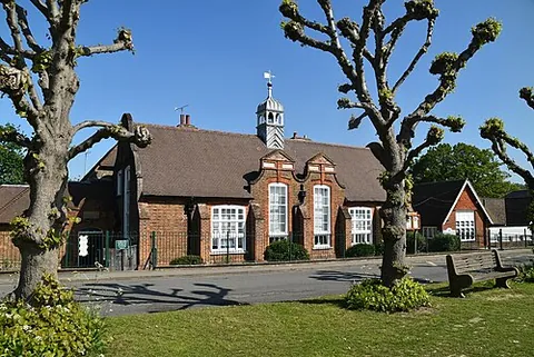 sevenoaks weald: a village and civil parish in Sevenoaks district, Kent, England (OS grid ref TQ5250)